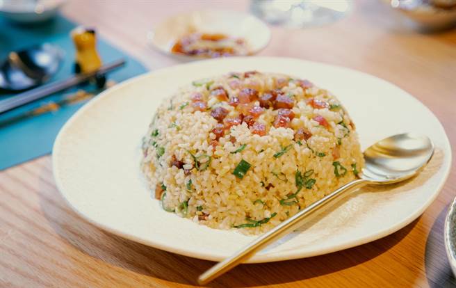 台中美食柳梢青开幕。（ 柳梢青提供）