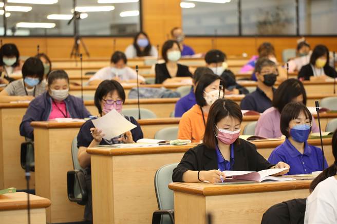 台中教区深耕身心障碍照顾服务工作40年，每年服务逾2000多个案与家庭；期待透过研讨会携手「承先启后、与ㄞˋ同行、用爱前行」！（静宜大学提供）