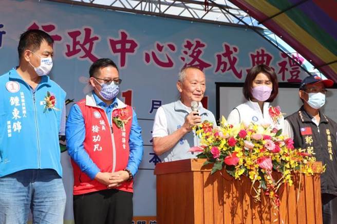 三湾乡公所新建行政大楼好事多磨，终于在21日由县长徐耀昌主持落成启用。（苗栗县政府提供／谢明俊苗栗传真）