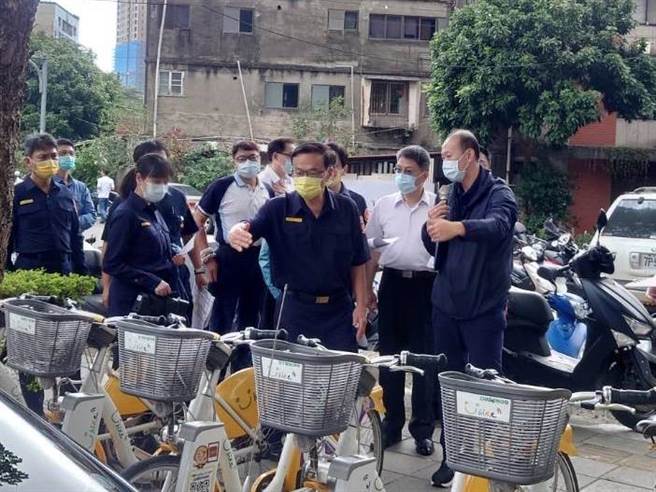 新北市警察局长黄宗仁率队到蓝绿阵营选前之夜场地会勘。（新北市警察局提供）