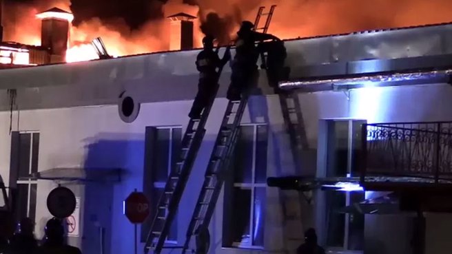 莫斯科市中心附近的仓库发生严重火灾。(图/Radio Pakistan)