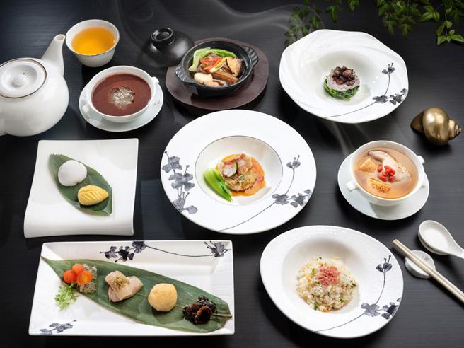 （米其林一星「雅阁」中餐厅推出全新季节套餐，标榜尽享丰美滋补菜色，每位3,980元+10％。图／台北文华东方酒店提供）