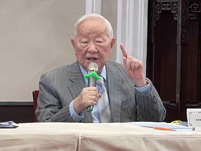 台积电创办人张忠谋出席曼谷APEC会后记者会。（图／彭媁琳）