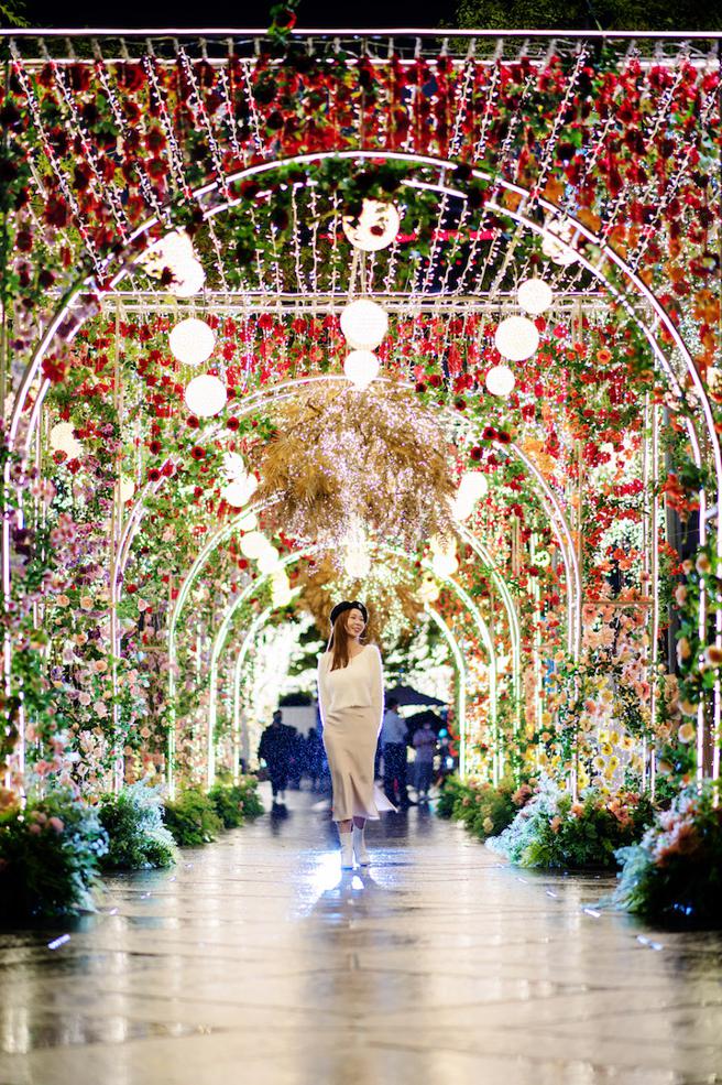 台北101花海光廊拱門。（台北市商業處提供）