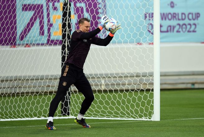 36岁的诺伊尔仍是德国世界杯主力门将。(路透社)