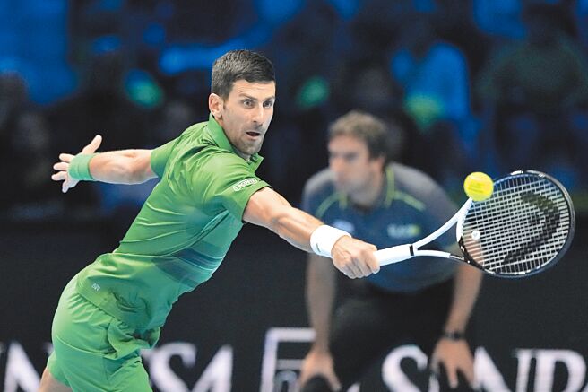 乔柯维奇顺利闯进ATP年终总决赛的冠军赛。（美联社）