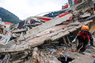 印尼強震釀268死逾千人傷 官員：受害者多為學童