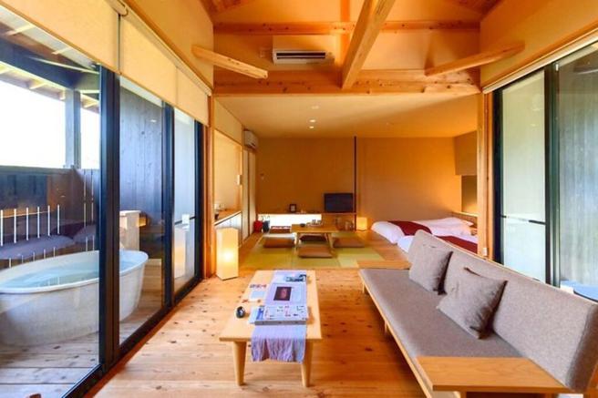 ▲入住露天风吕房型享受与幽静山林共浴。　图：里创人熊野俱乐部／提供