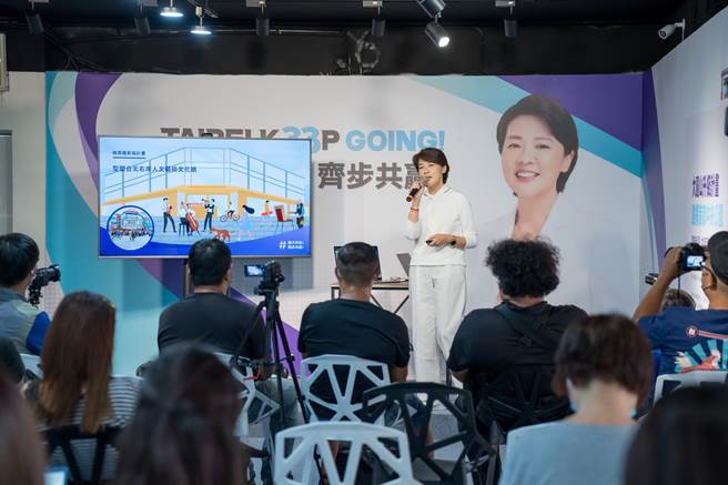 无党籍台北市长候选人黄珊珊日前提出「首都进化双轴线」，针对台北市城南地区则提出「城南罗斯福计画」，以及文山区的「南方公园」计画。（黄珊珊竞选办公室提供／陈薏云台北传真）