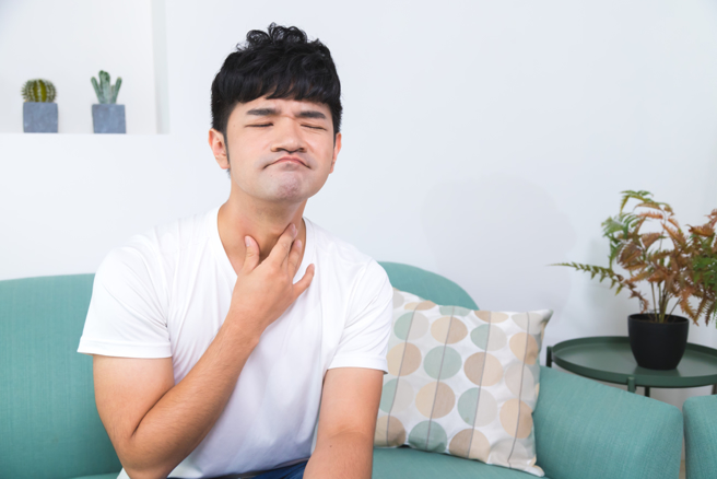 食道癌早期难发现，若民眾出现吞咽困难等现象，应提高警觉。( 示意图/ Shutterstock )