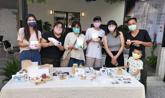 图／香氛蜡烛小物作品。（图片来源：大溪物产小铺）