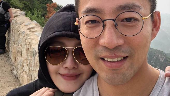 有鄉民好奇，汪小菲和大S離婚後，怎麼會願意簽下「不平等離婚協議」。（圖／微博@汪少菲）