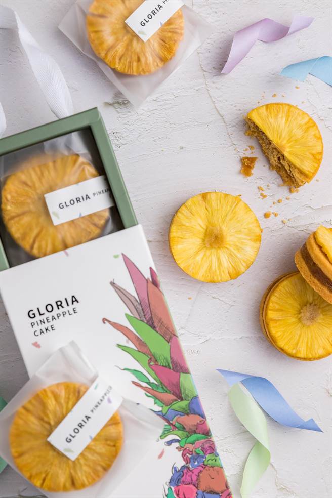 人气礼盒「华泰凤梨酥礼盒」以全新包装登场，抢攻过年礼品市场。(图／华泰大饭店集团提供)