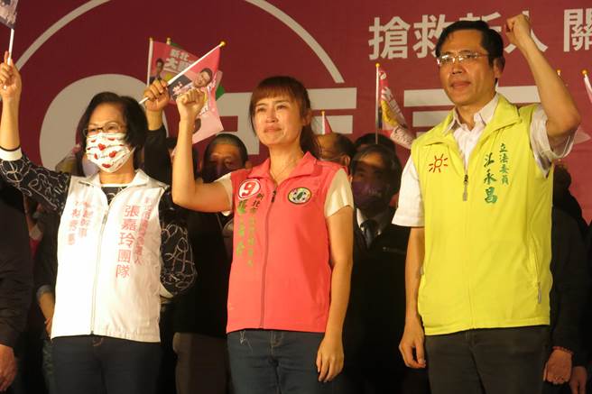 张嘉玲晚间办造势晚会，气氛浓烈。（李奇叡摄）