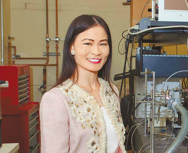 台师大玉山学者叶乃裳曾登上《时代》杂志，她是国际知名的凝态物理领域专家。（台师大提供／林志成台北传真）