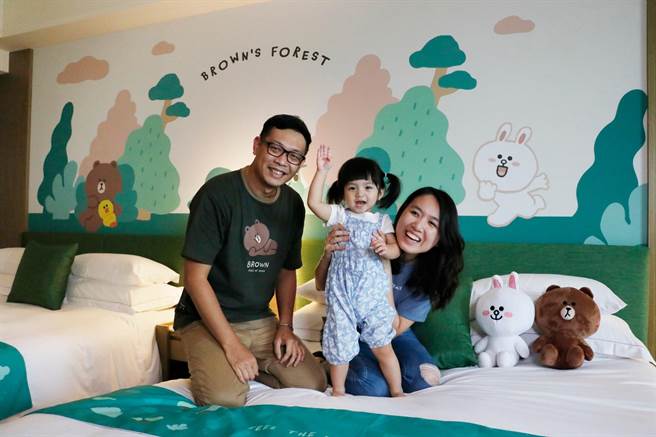 超人气LINE FRIENDS主题房一泊二食专案限时万元有找（丽宝乐园渡假区提供）