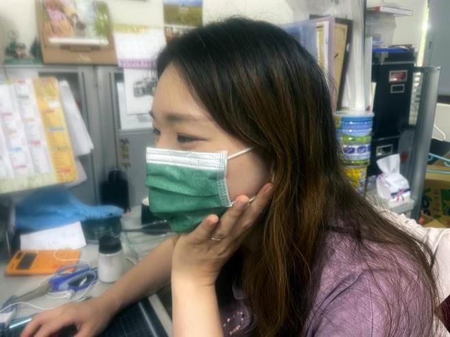 台東縣選舉委員會提醒，當天投票勿穿戴有政黨或候選人相關之的口罩。（莊哲權攝）