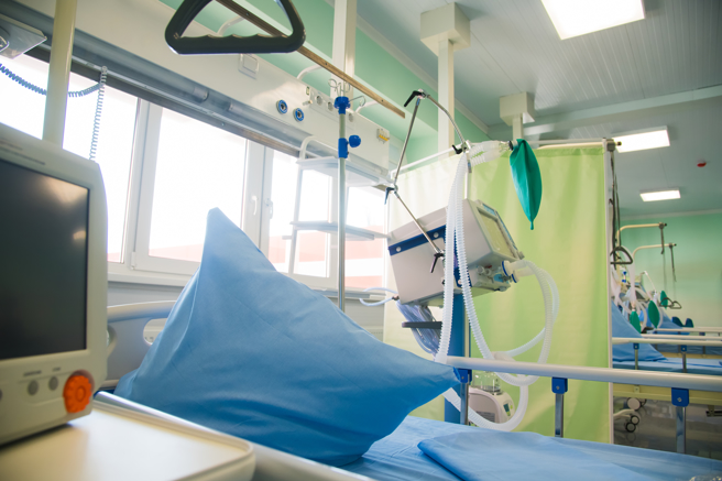 中国採取各种措施来支持其国内医疗器材行业，包括不透明的审批制度以及政府採购政策。（示意图Shutter Stock）