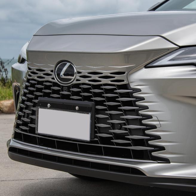 车头採用全新Spindle Body识别设计。（陈大任摄）