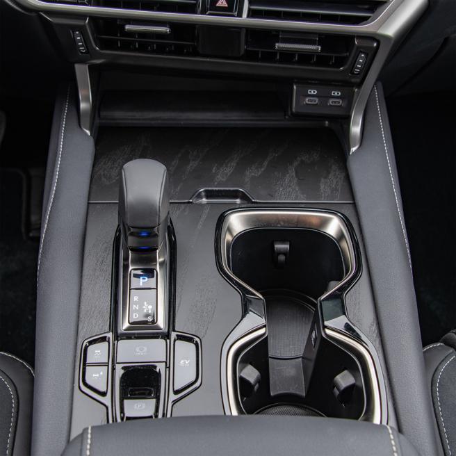 线传排檔设计，展现直觉驾驭。（陈大任摄）