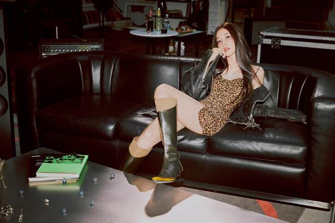 BoA 宝儿第三张迷你专辑宣传照。（图／爱贝克思提供）