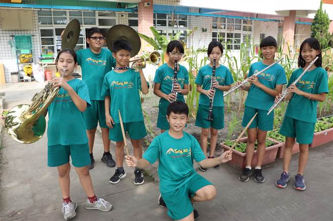 屏东县同安国小学生数66人，名符其实小学校，但「校小志气高」，在今年全国学生音乐比赛拿下初赛优等，拚进明年总决赛。（谢佳潾摄）