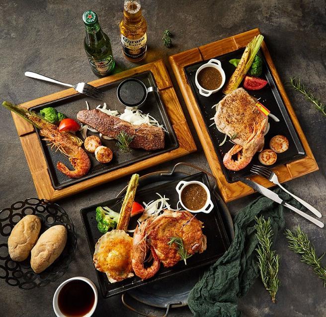 Global Mall屏东市推出到店观看世足赛赠限量优惠券，享米塔炙烧牛排100元主餐餐点折价券。（Global Mall提供）