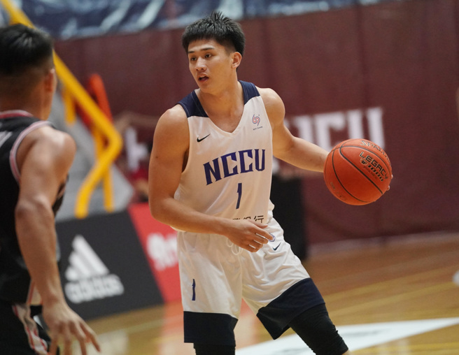 政治大學林彥廷12分、送出5助攻，助隊拿下UBA新球季首勝。（大專體總提供）