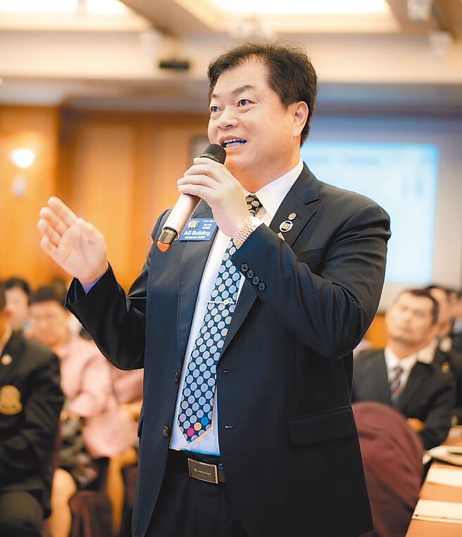 吕长安以实事求是，谦虚求进的精神，全面务实执行各项现场施工品质之自主查核，造就良好施工品质，实践对客户的责任与承诺。图╱江富满