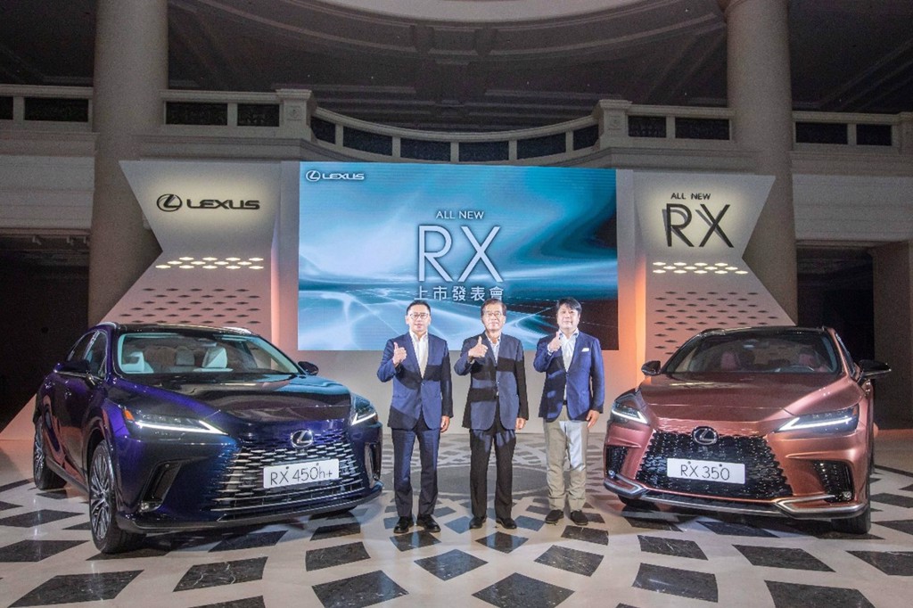 Lexus RX全新大改款上市，和泰汽車蘇純興總經理、黃南光董事長、Lexus International大野貴明總工程師(左至右）都親自出席上市發表會。(圖/和泰汽車)