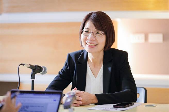 民進黨彰化縣長候選人黃秀芳24日上午在臉書向旅外鄉親喊話。（黃秀芳競選總部提供／吳敏菁彰化傳真）