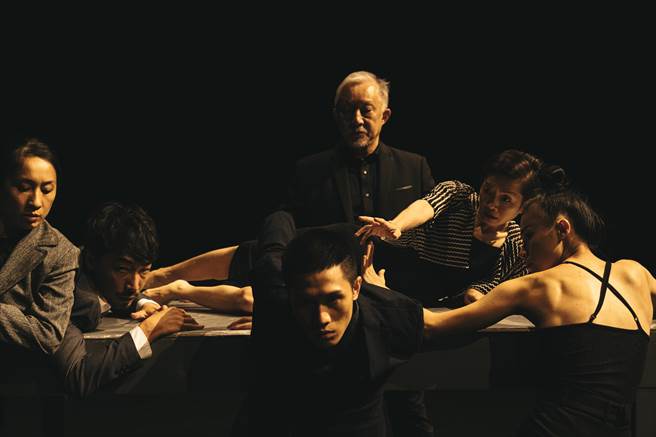 生老病死是每个人的必经歷程，也是激发艺术家创作的题材，易制作艺术总监吴易珊，在迈入50岁之际，重新思考人生，并重制舞作《解秽酒》。（易制作提供）