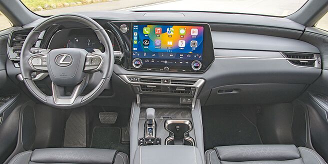 TAZUNA全环绕驾驶座舱概念。（陈大任摄）