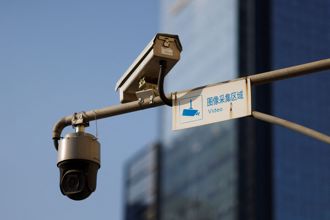 安全考量 英國指示政府機構停用中國製監視器