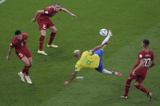 世足》奪冠大熱門巴西2：0勝塞爾維亞 前鋒李察里森梅開二度！