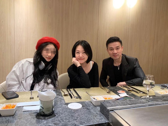 许雅钧和小S在风波后首度同框。（图／翻摄自lilyhsuuuu IG）