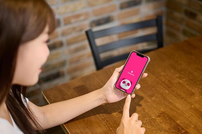 foodpanda於11月26日下午5點起推限量優惠碼，滿額輸入優惠碼「凍蒜凍蒜」現折50元。圖／foodpanda