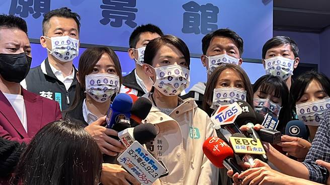 民眾黨新竹市長候選人高虹安表示，柯建銘要道歉的不是柯文哲、高虹安，而是要向全台、全新竹市民道歉，因負面選舉，讓市民沒有機會聽到候選人的政見願景。（王惠慧攝）