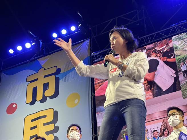 國民黨高雄市長候選人柯志恩喊出「為高雄的命脈力抗陳其邁」。（柯宗緯翻攝）