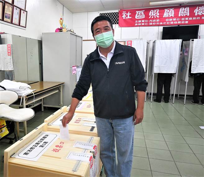 徐定祯抱持平常心投票，并感谢支持他的所有乡亲。（李京升摄）
