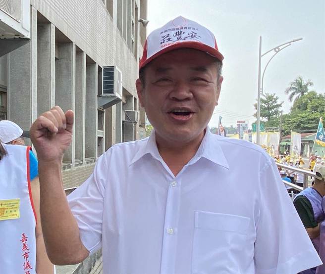 嘉义市议长庄丰安意外落马。（廖素慧摄）