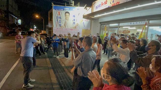 台中市第3选区市议员共有9位争抢5席，林汝洲之子林昊佑以新人之姿抢下第2席，成功接棒。（林昊佑竞总提供／潘虹恩台中传真）