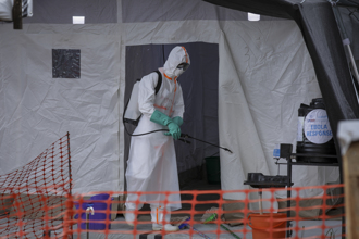 烏干達伊波拉疫情奪55命 重災區兩度延長封鎖