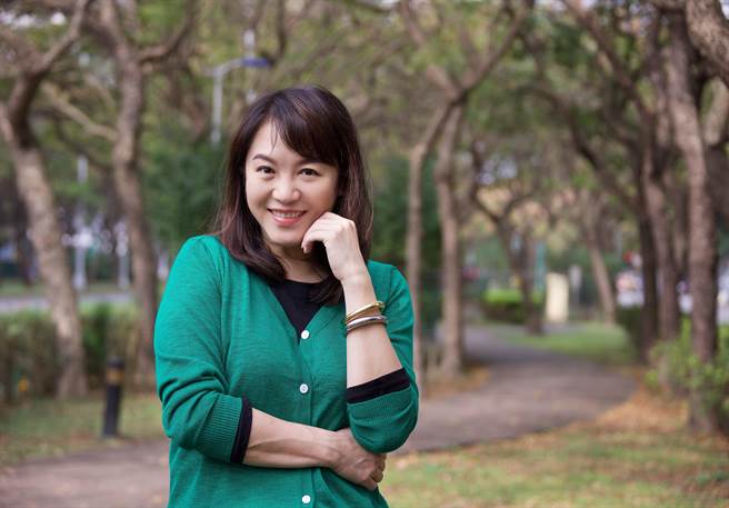 杨洁玫现在是非常受学生欢迎的表演课老师。（罗永铭摄）