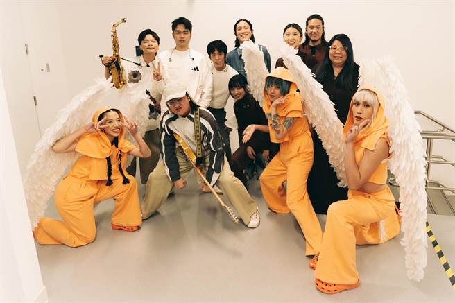 落日飞车昨在北流举办演唱会。（夕阳音乐提供）