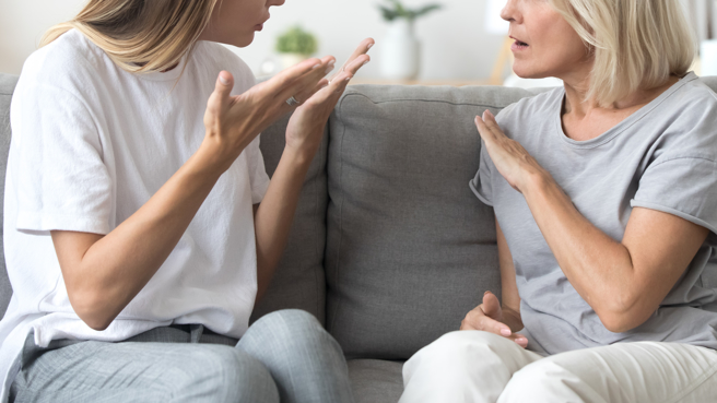 一名女网友表示，近日她带2岁的儿子到婆婆家帮忙搬家、吃晚餐，岂料大姑竟然狗用碗给她儿子吃饭，她和先生气得当场暴怒。（图／示意图，达志影像）