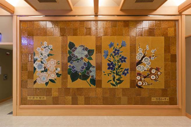 在日勝生加賀屋可以欣賞到許多在日本才能欣賞到的傳統工藝品。(日勝生加賀屋提供)