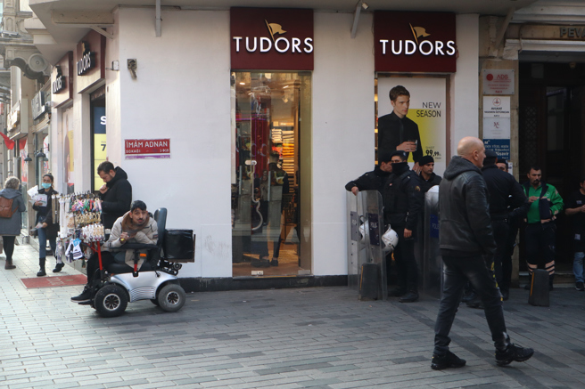 伊斯坦堡人气鼎盛的独立大街11月中旬发生爆炸事件，造成6死逾81伤，是土耳其5年来遭遇最致命的袭击。（图／中央社）