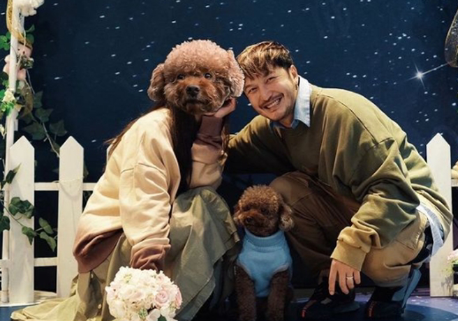 KID社群平台上宣布与「东区妹仔」结婚的消息。(图／翻摄自KID IG@circuskidd)