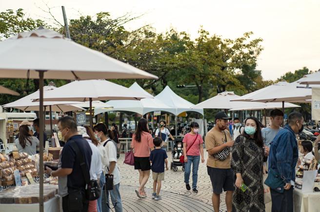 「客家很有市-音乐马戏市集」邀请雄店合作办理特色市集(品观点提供)